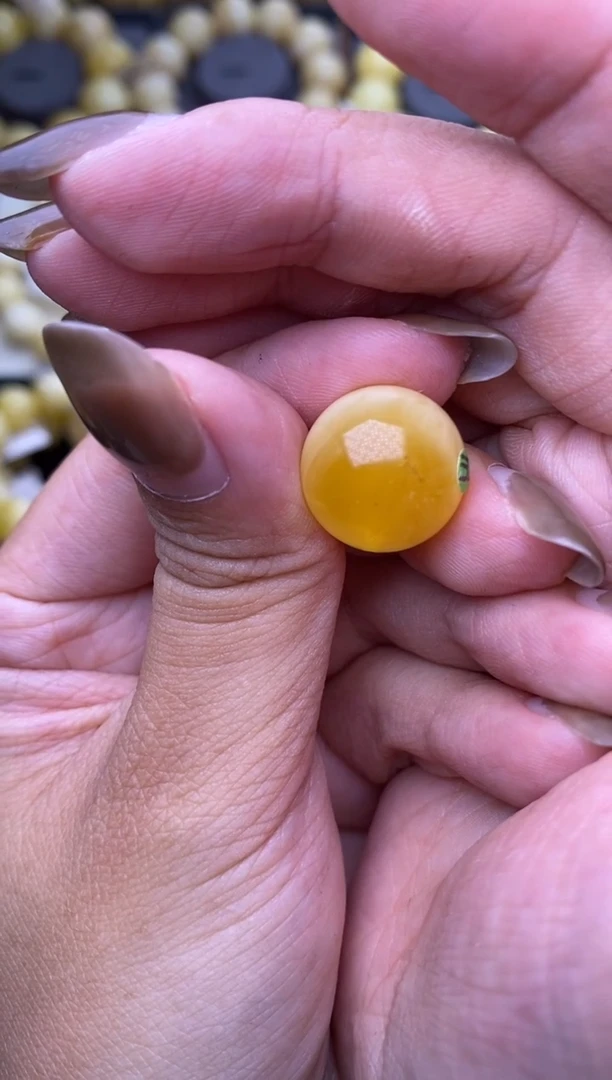 裸石琥珀未镶嵌大小姐珠宝40