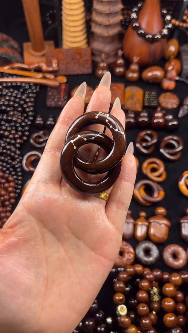 木天然雷击木--单面镶银雷枣玉化乾坤圈