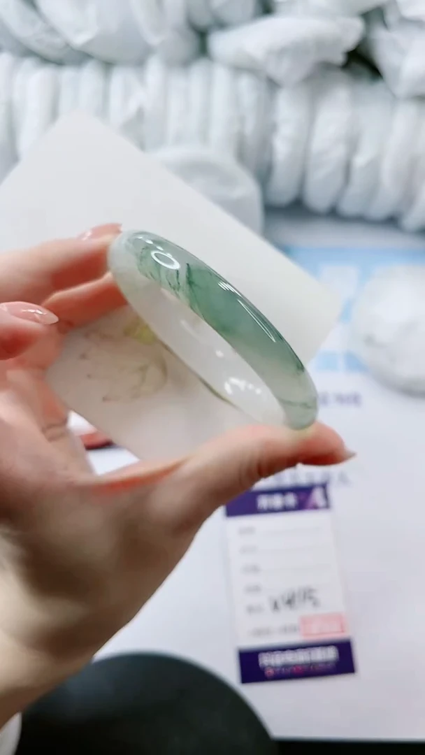 【闪购商品】石英质玉手镯未镶嵌多样性发货V415