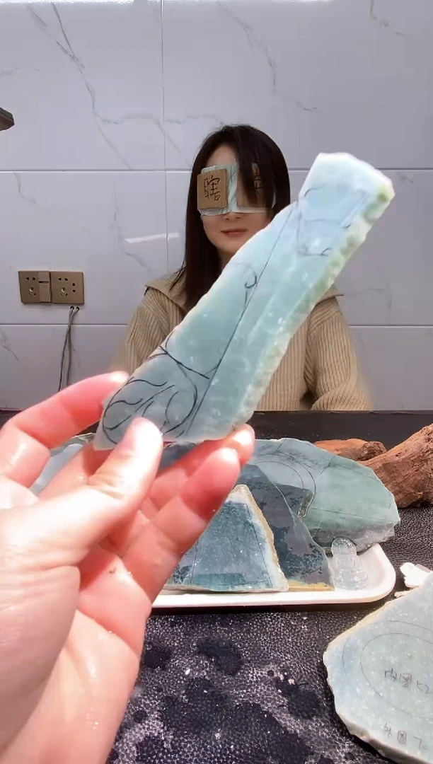 【闪购商品】翡翠挂件未镶嵌天然A货翡翠