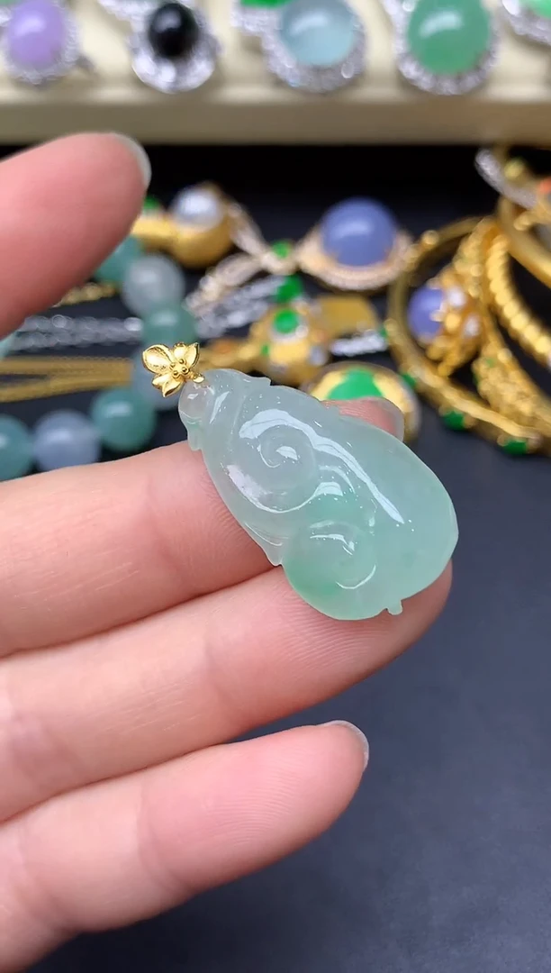 颈饰18K金镶嵌翡翠9-雪姐翡翠天天见
