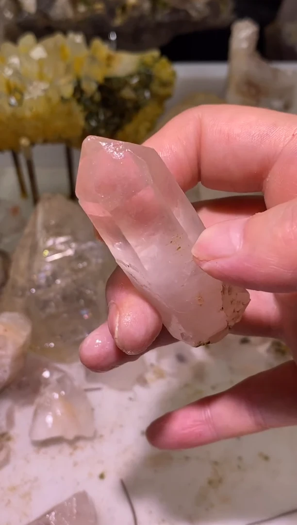 未镶嵌珠宝半成品水晶し****白金口河水晶柱