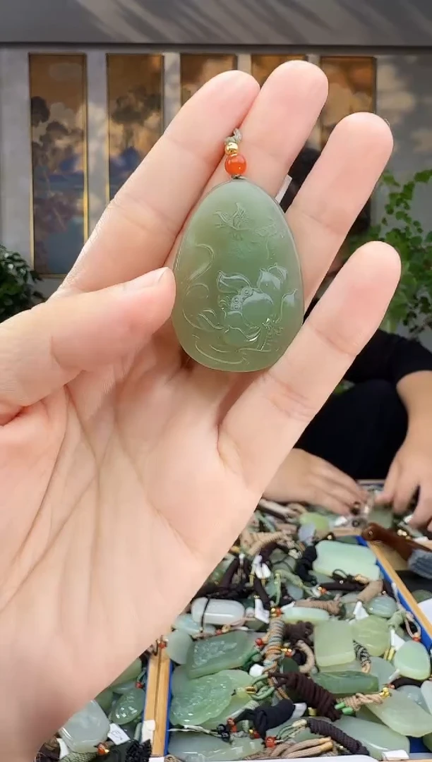 未镶嵌和田玉挂件拍一发一