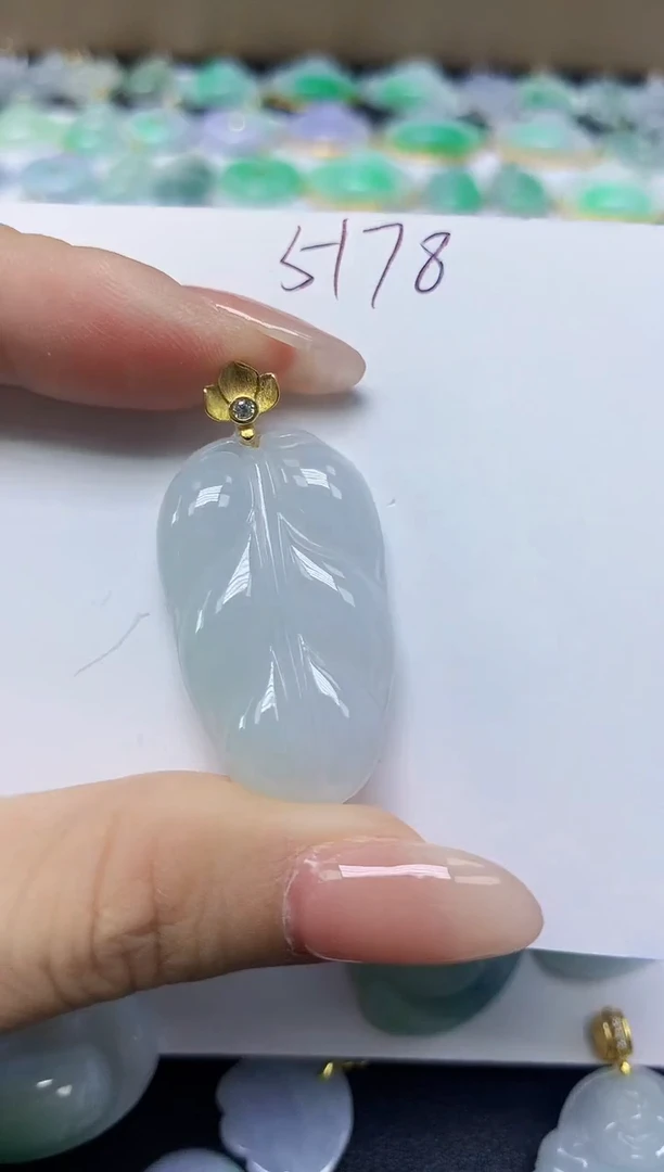 翡翠未镶嵌颈饰天然缅甸翡翠A货