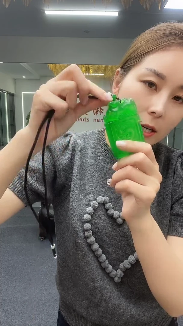 绿色貔貅吊坠多样性发货一件