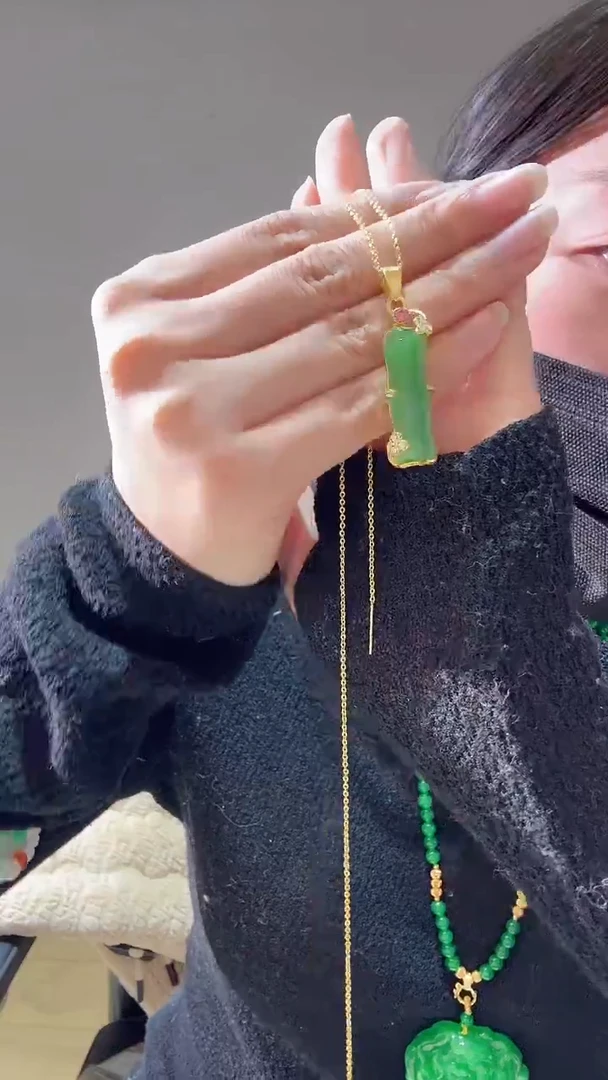 未镶嵌东陵石颈饰竹节