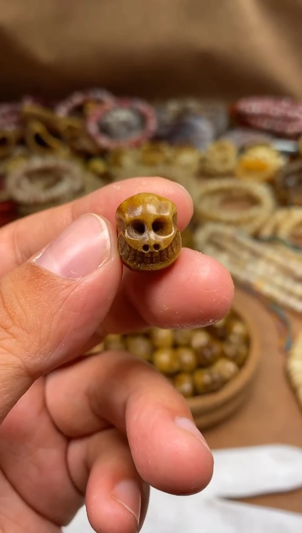 其他牛骨P1103-高密度尸驼林-有棕裂