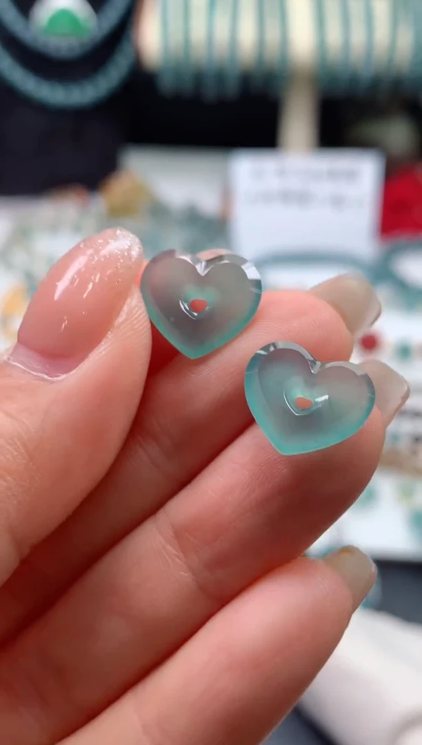 【闪购商品】翡翠颈饰未镶嵌0531758463