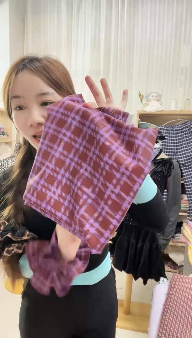化纤1米深紫色露丝同款格子