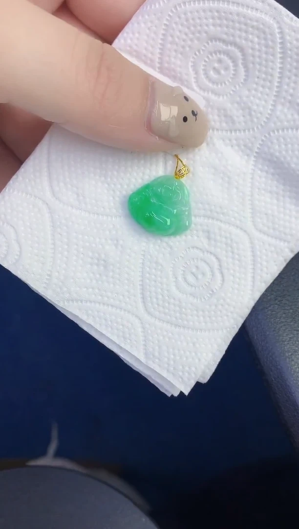 颈饰18K金镶嵌翡翠缅甸天然翡翠A货