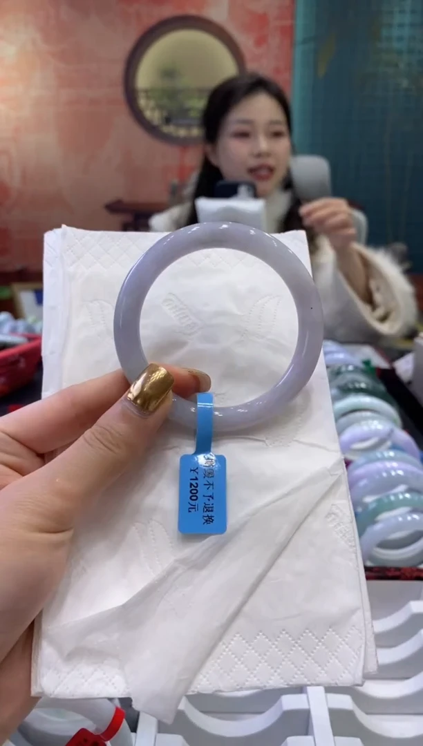【闪购商品】翡翠手镯未镶嵌多人03776