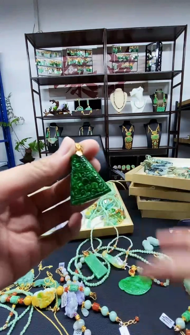 颈饰未镶嵌翡翠翡翠吊坠