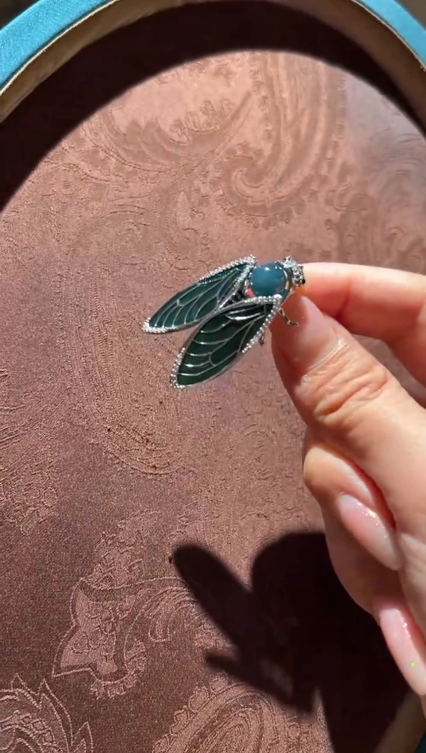 翡翠挂件合金红翡绿翠
