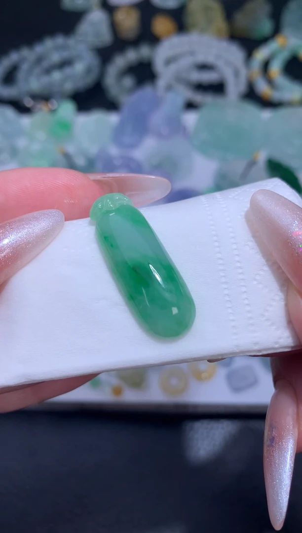 未镶嵌定制翡翠福瓜