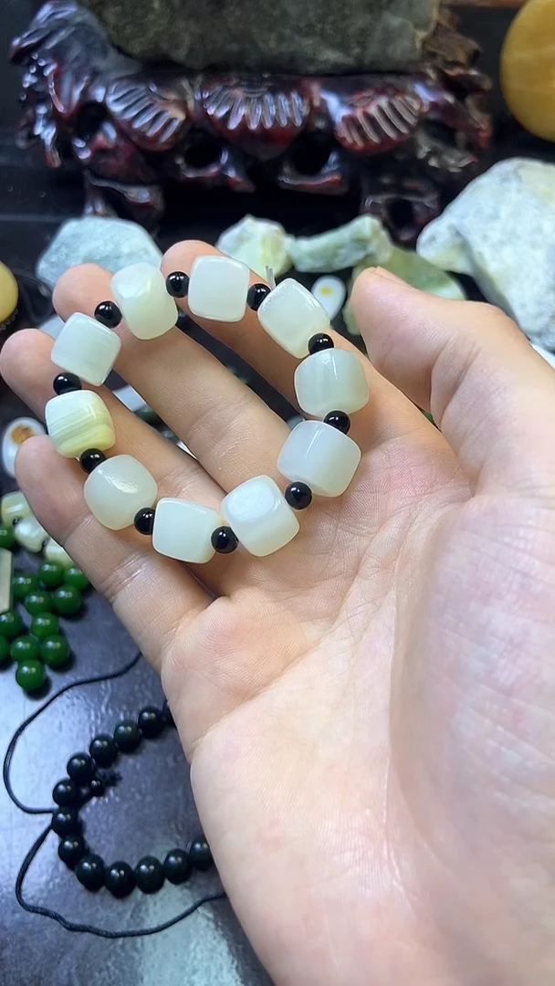 手串未镶嵌和田玉主播推荐！！主播推荐！！
