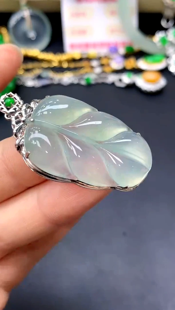 颈饰18K金镶嵌翡翠329-中国好珍宝