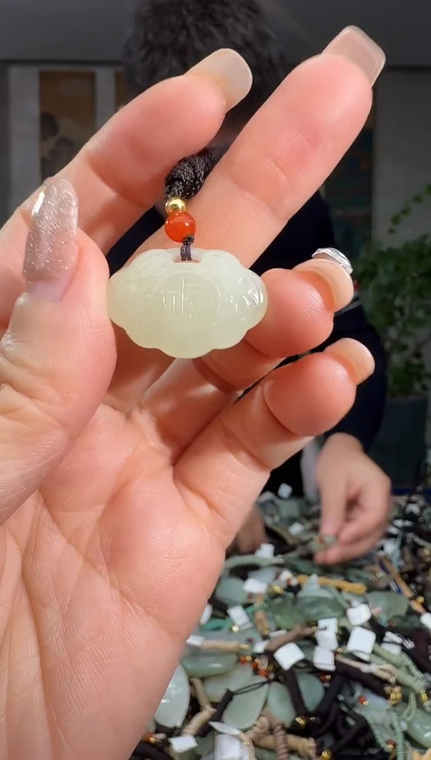 颈饰未镶嵌和田玉拍一发一多样性发货