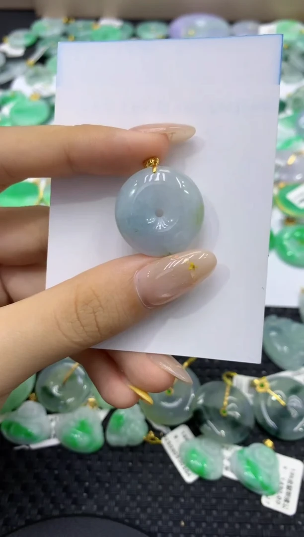 颈饰未镶嵌翡翠天然缅甸翡翠A货