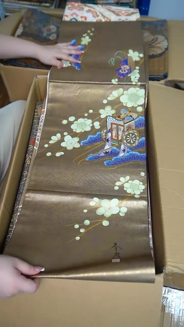 织绣再**心特价不退不换