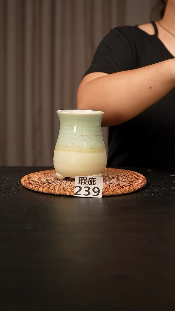 瓷片239瑕疵款，口约7  高约10