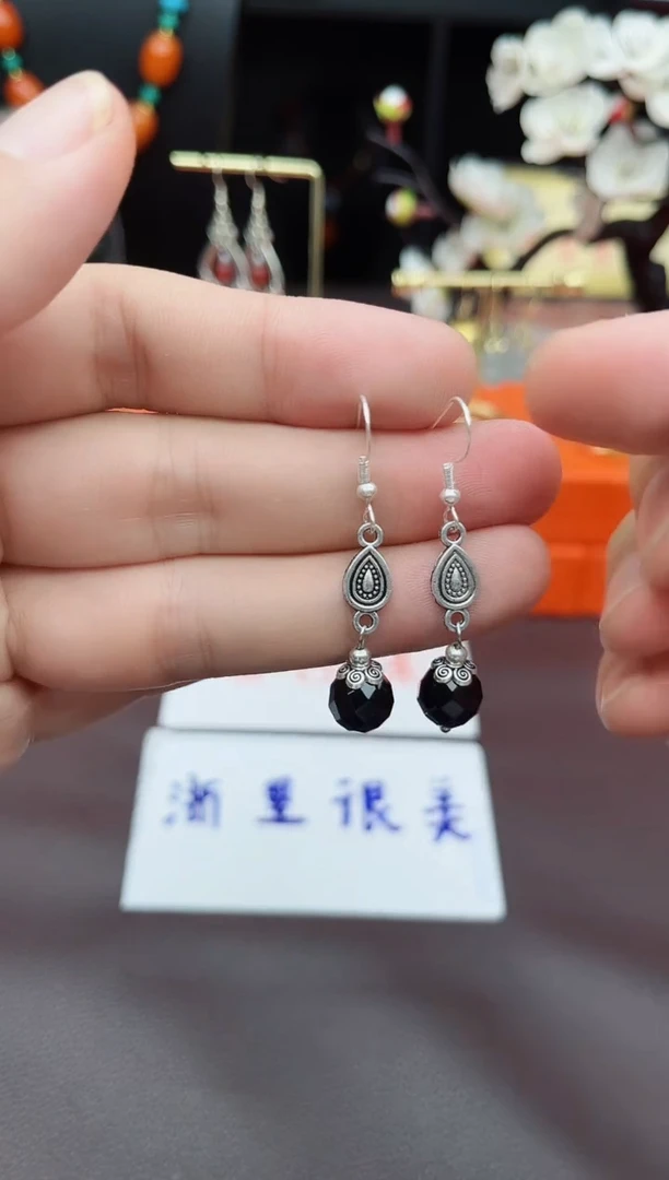 黑曜岩银S925镶嵌耳饰104000