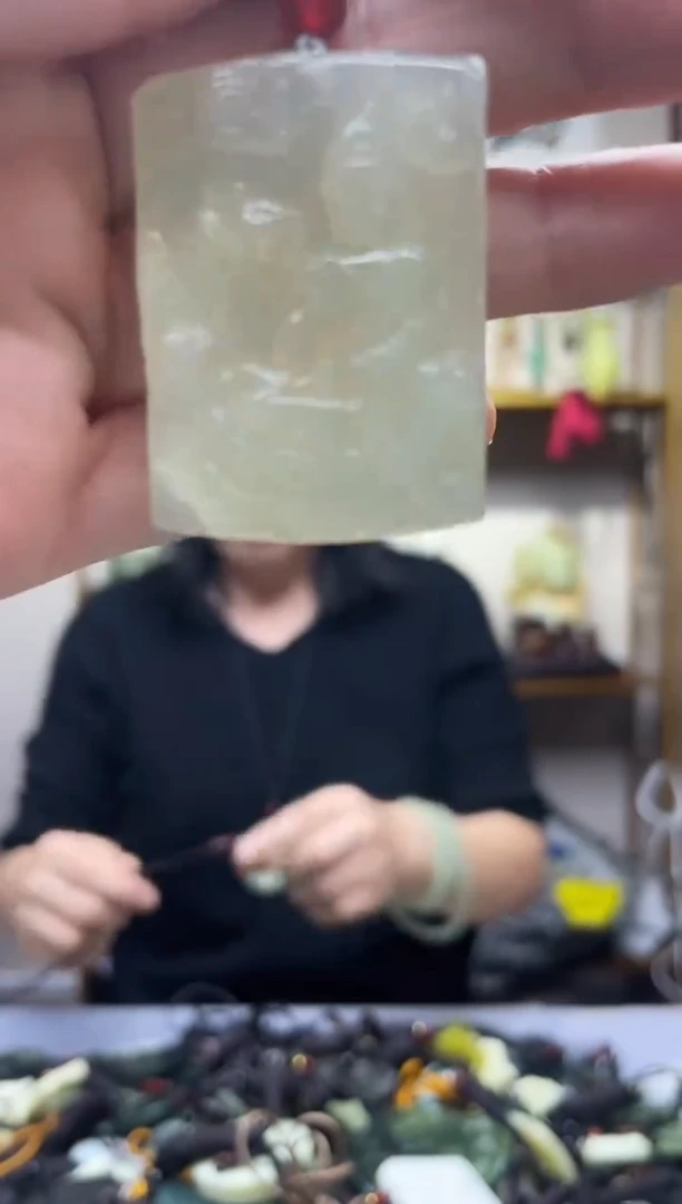 未镶嵌岫玉吊坠·