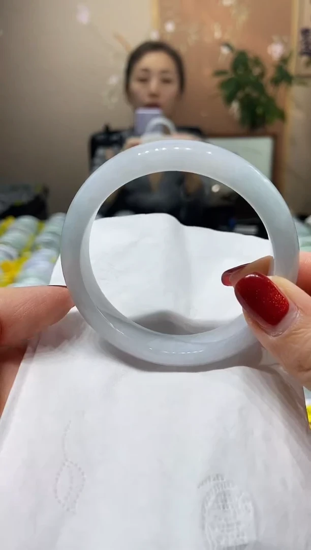 【闪购商品】翡翠手镯未镶嵌56.2圈口