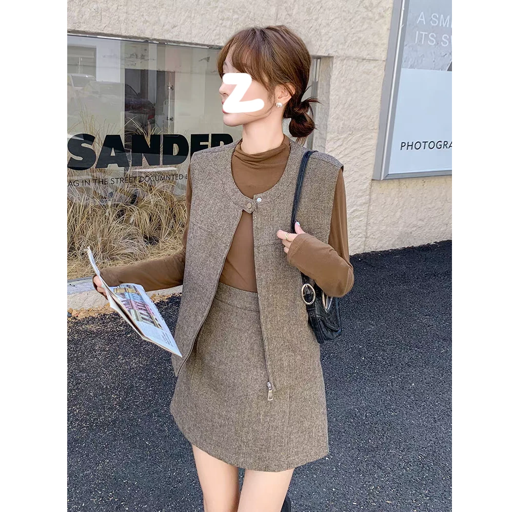 韩版穿搭一整套入秋穿搭女2025新款高级感复古马甲打底衫显瘦短裙