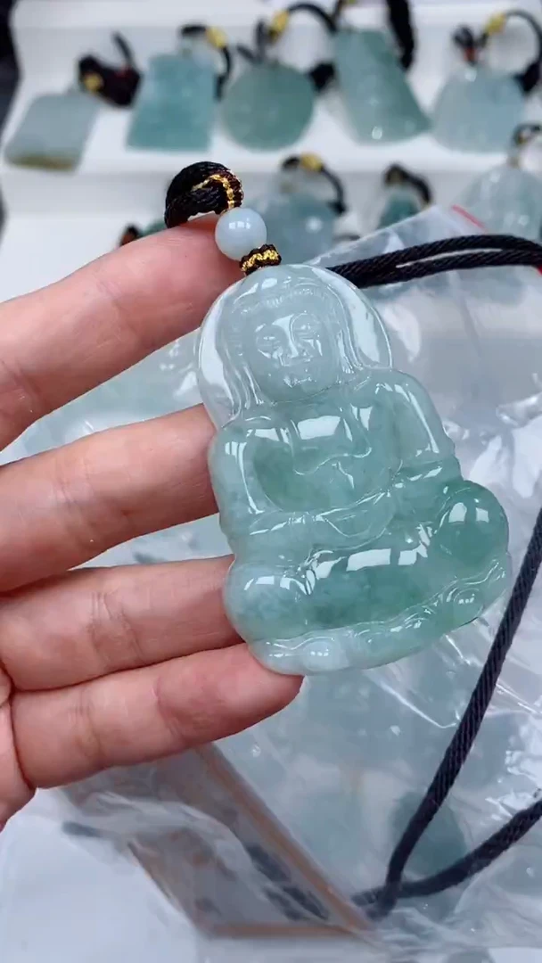 颈饰未镶嵌翡翠吊坠