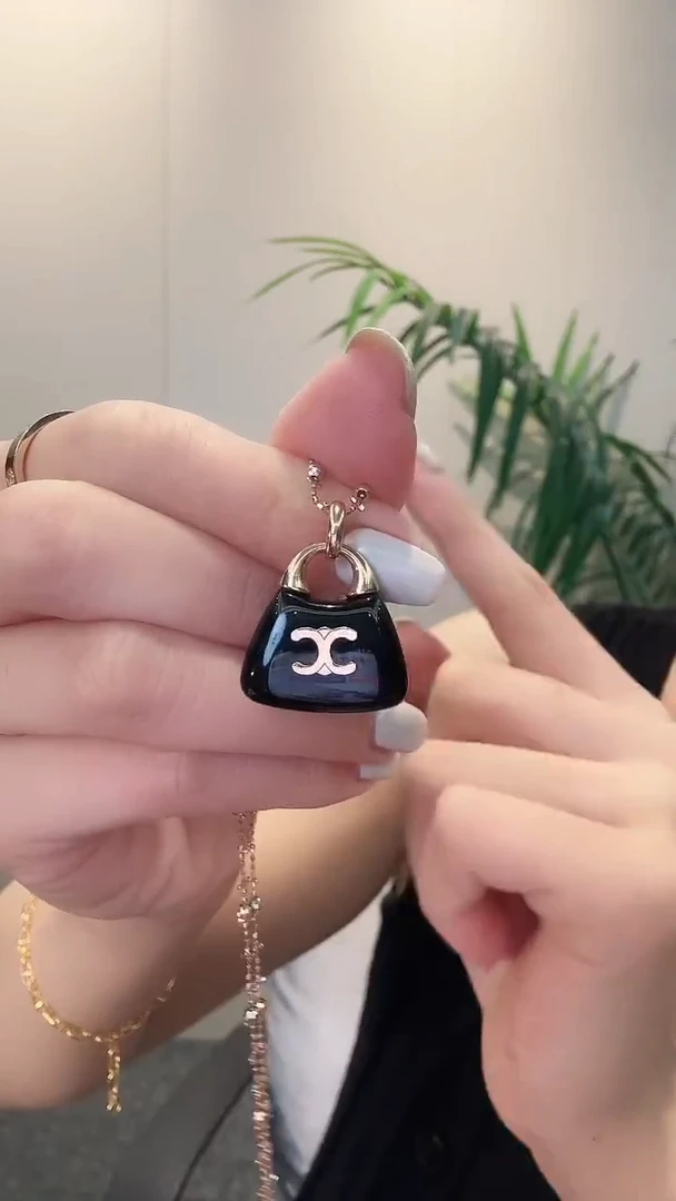 玛瑙/玉髓吊坠(不含链)18K金镶嵌18K金大包包吊坠