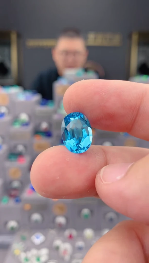 托帕石裸石6ct 托帕石