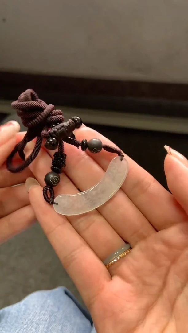 【闪购商品】翡翠颈饰未镶嵌玉璜-编绳