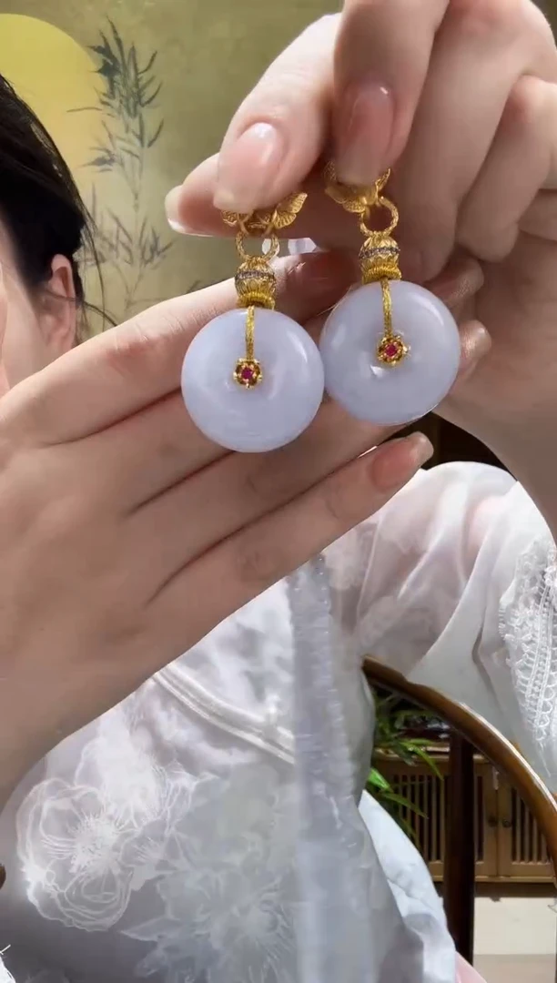 颈饰未镶嵌翡翠多样性发其一