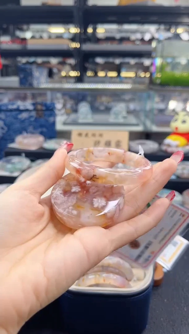 未镶嵌手镯石英质玉53圈口（赠品镯心）630021
