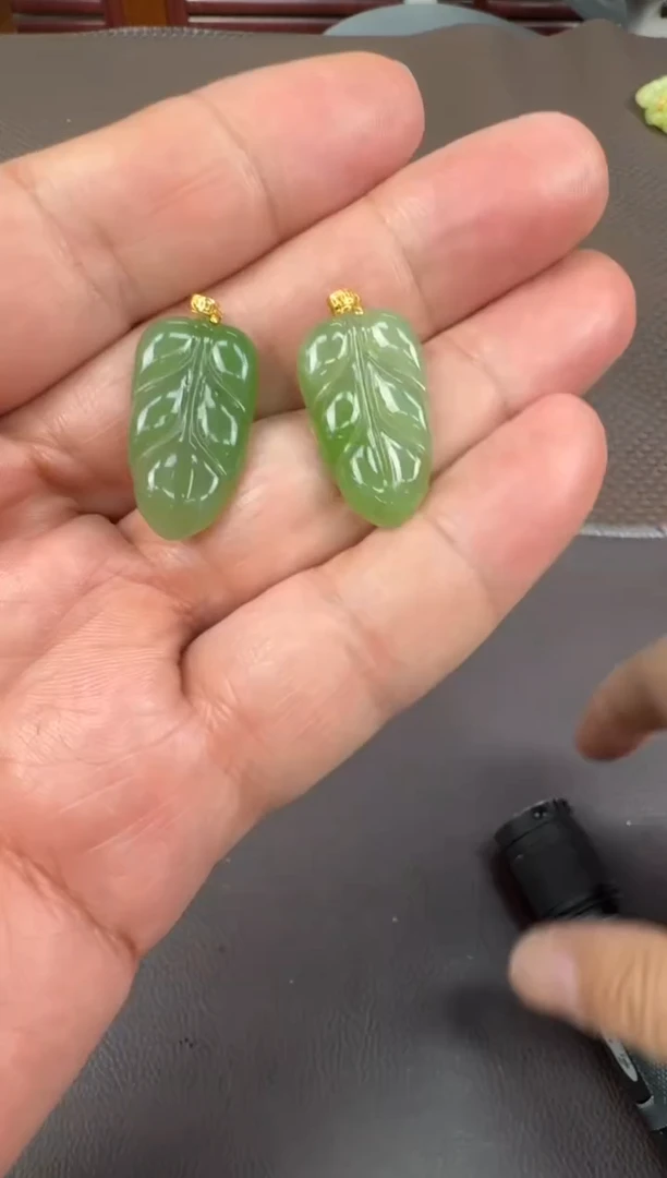 【闪购商品】和田玉挂件18K金镶嵌多样性，发一