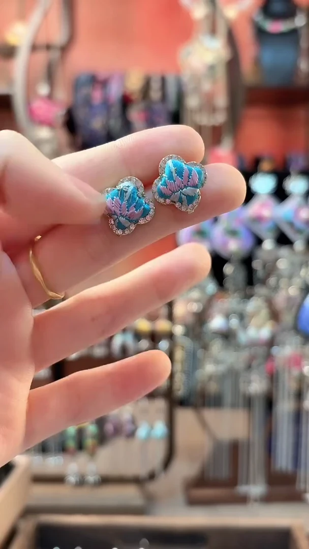 织绣 云织谣民族风精美饰品   78