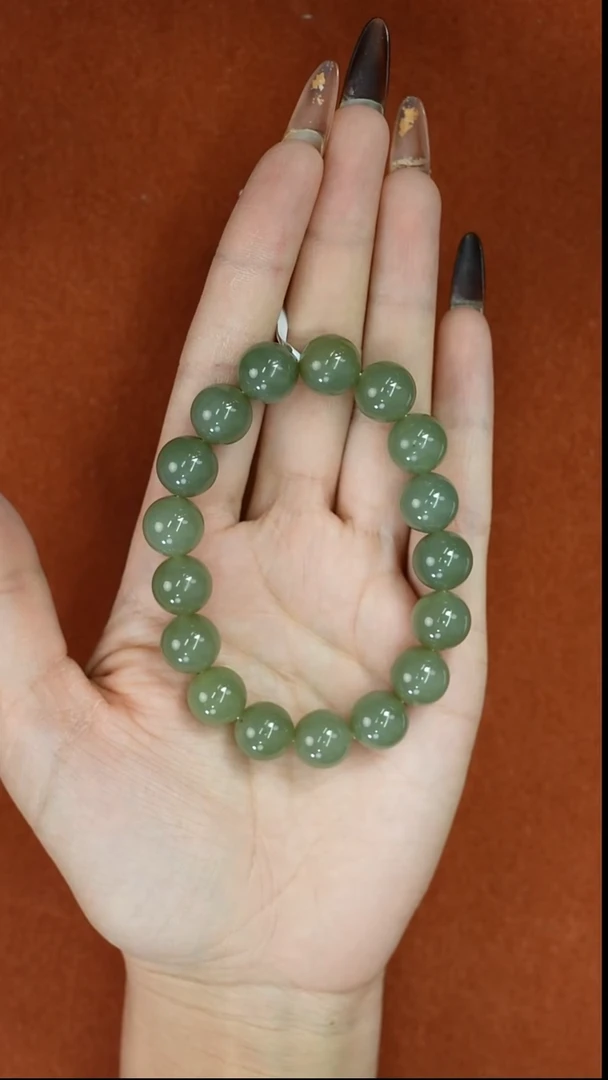 未镶嵌手串和田玉若羌微色差卡12M