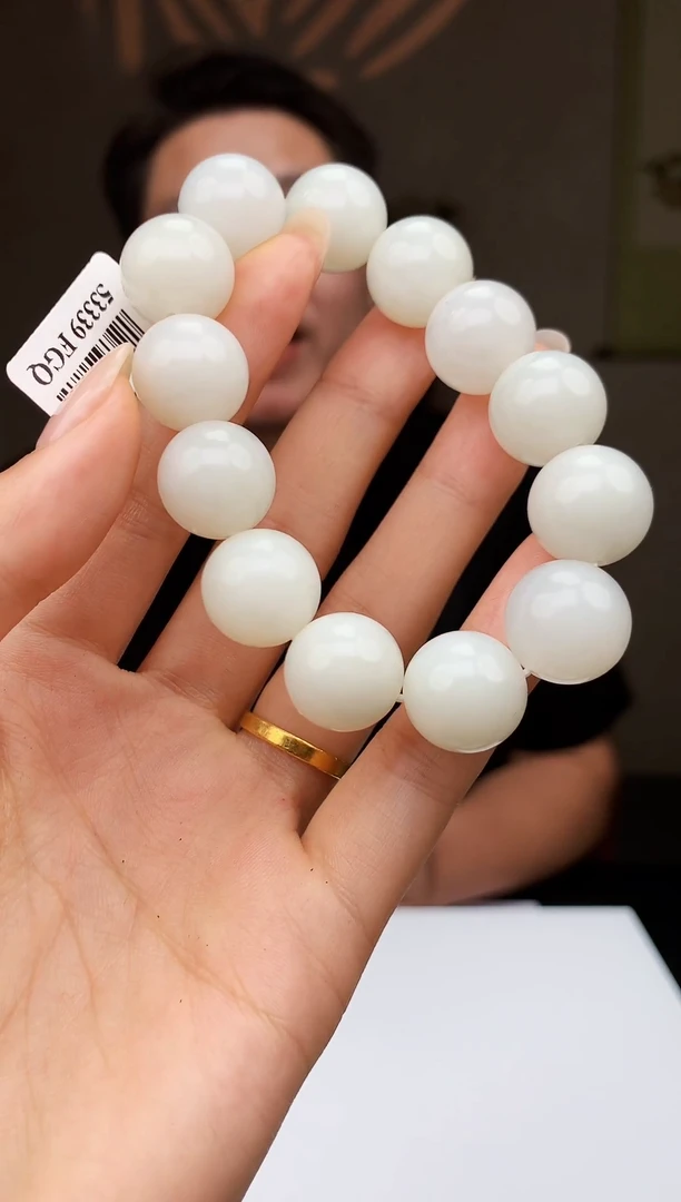 定制和田玉BOSS阳天然和田玉（拍一发一）