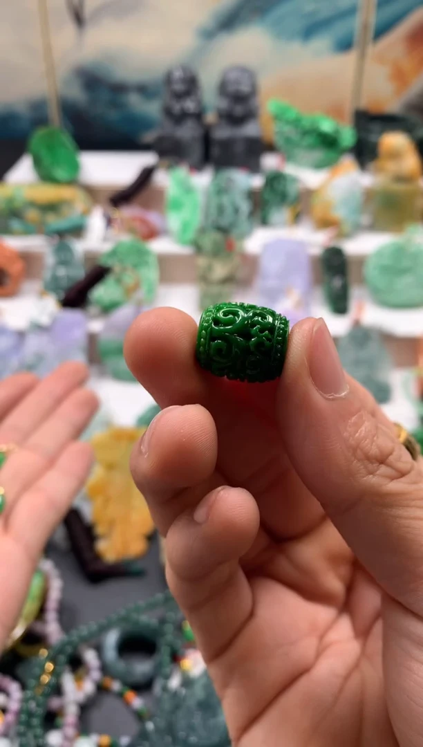 颈饰未镶嵌翡翠X**缅甸翡翠