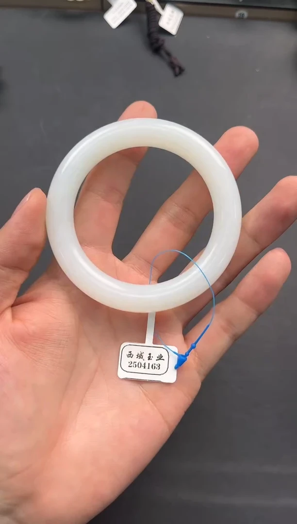 未镶嵌手串和田玉钦*剑且末天泰白玉手镯卡59微色差