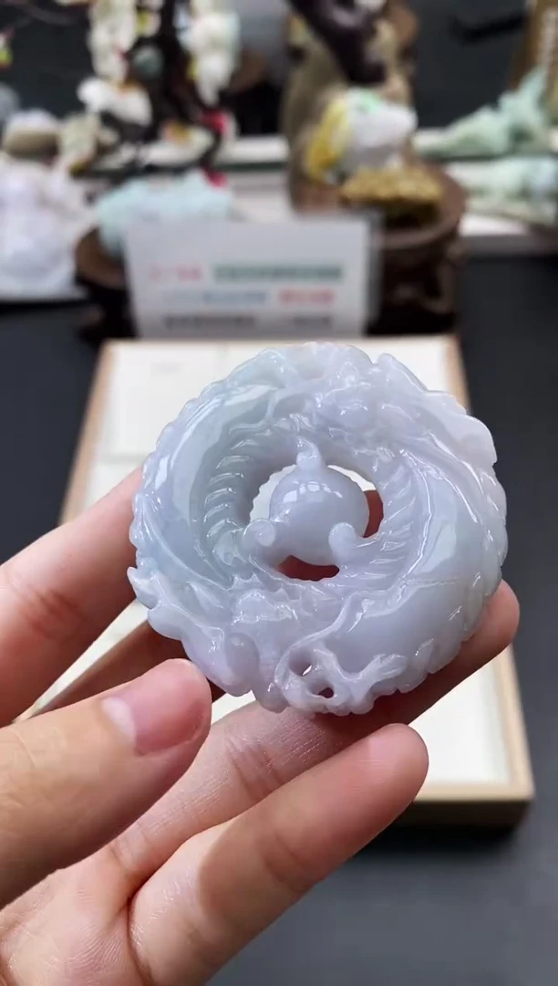 翡翠未镶嵌颈饰天然缅甸A货翡翠