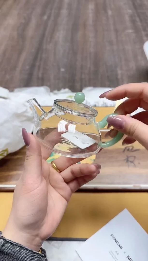 【闪购商品】其他风谜小幸壶浅玉色