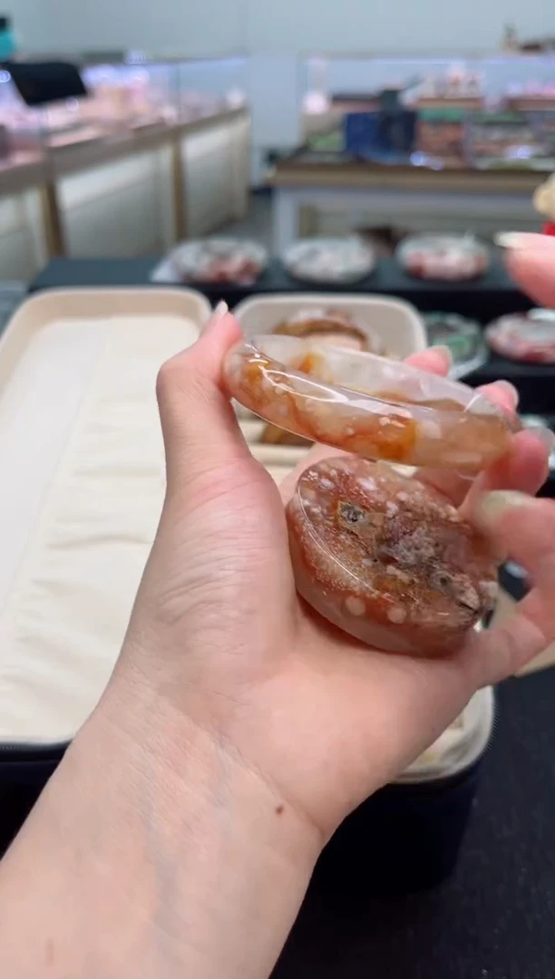 石英质玉手镯未镶嵌58圈口（赠品镯心）6447455