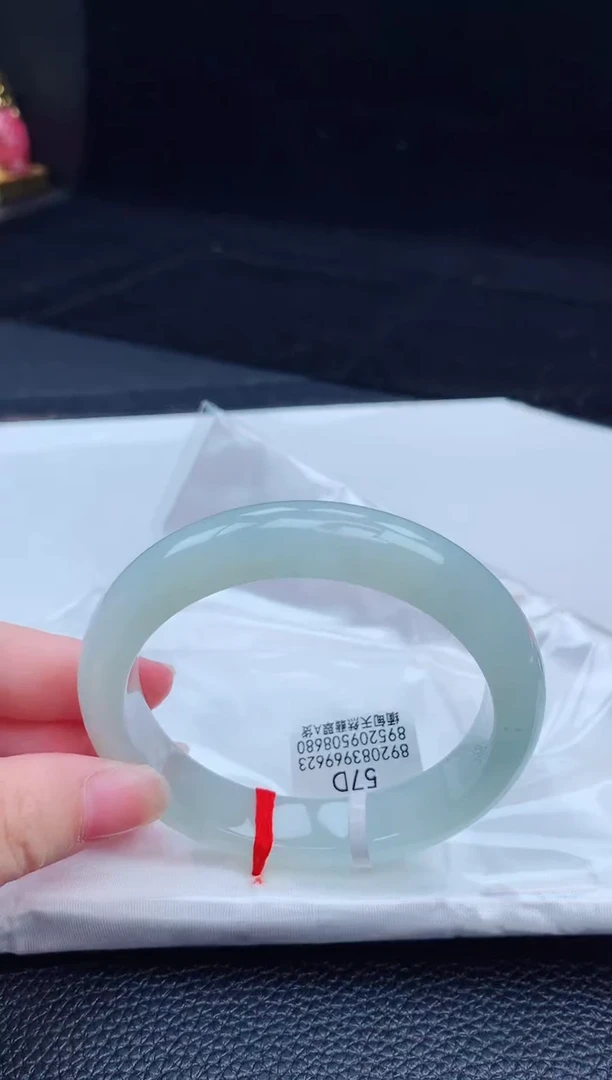 翡翠手镯未镶嵌缅甸天然翡翠A货手镯