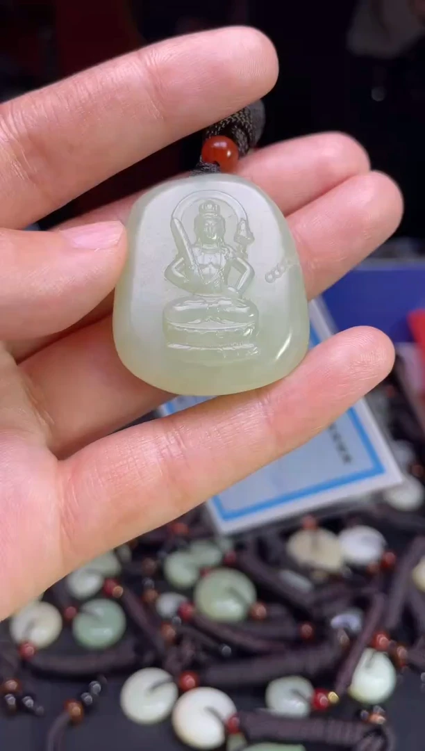 未镶嵌和田玉挂件1