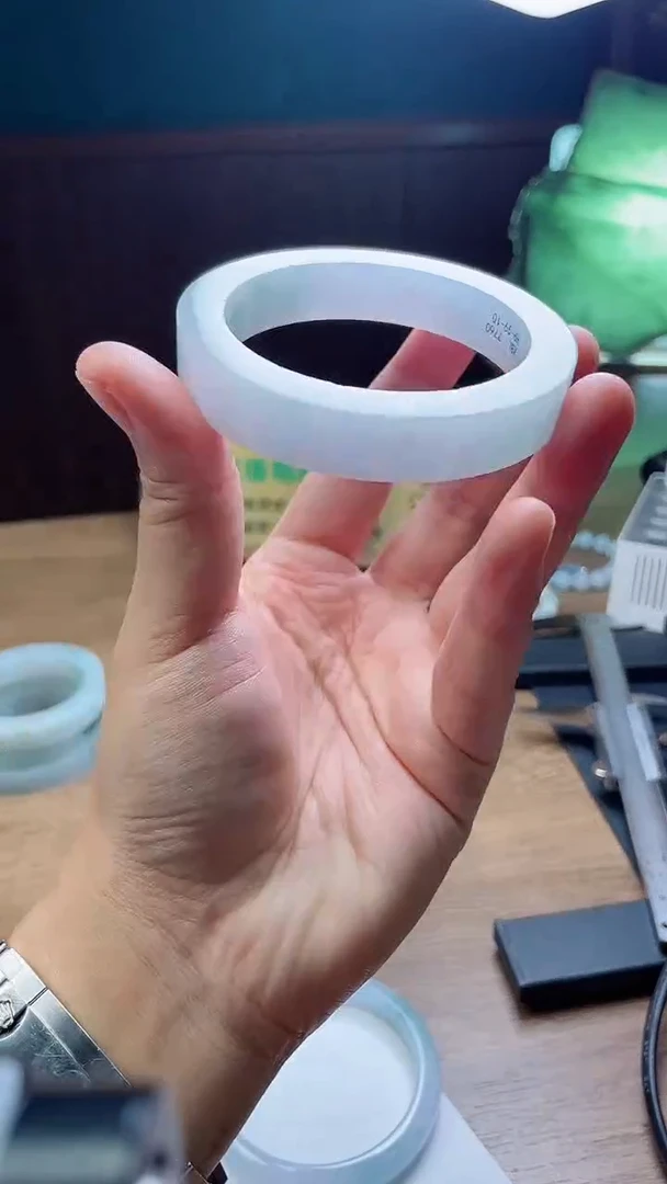 定制翡翠手镯未镶嵌开**我定制