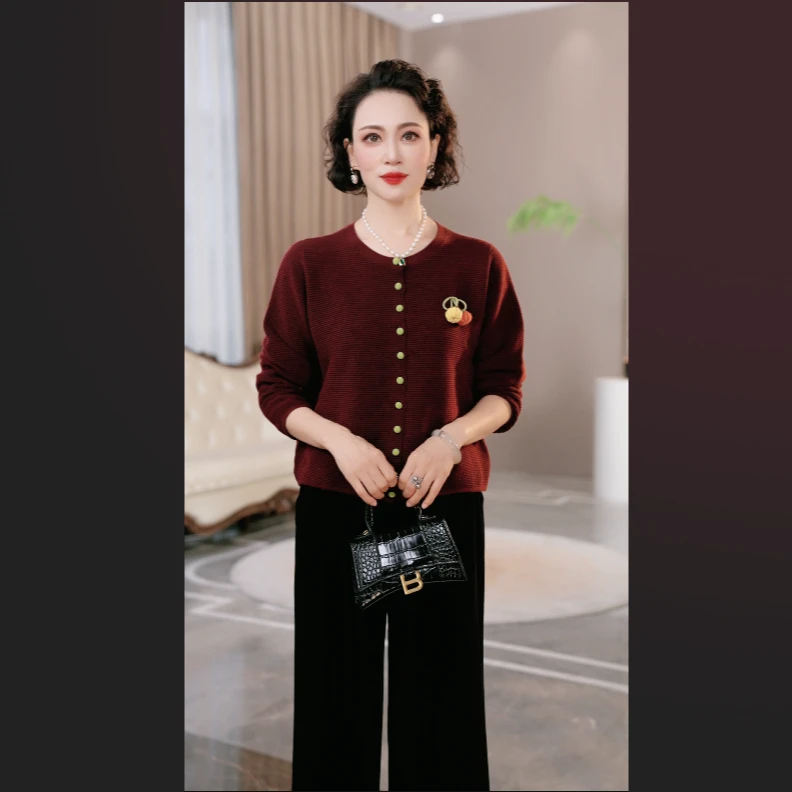 妈妈装秋装2025年新款针织衫时尚上衣服气质中年女装休闲时尚毛衣