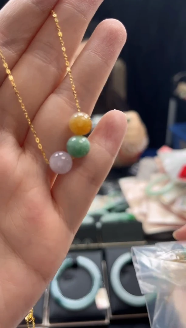 翡翠未镶嵌颈饰0717485605