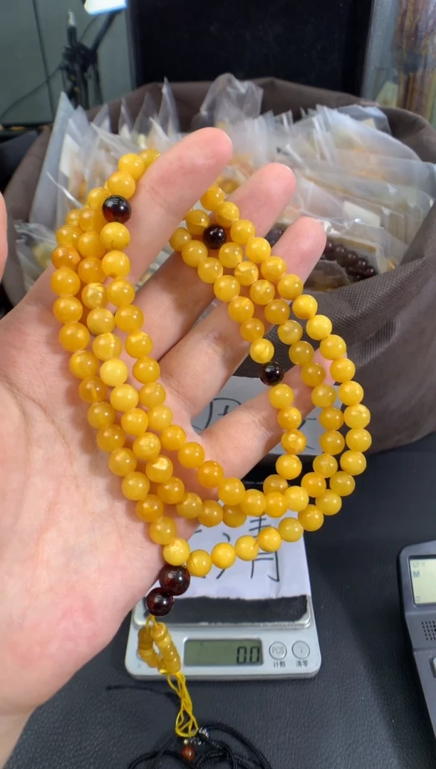 蜜蜡未镶嵌珠宝奇石1