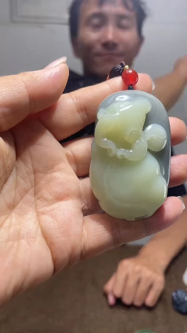 未镶嵌和田玉挂件1